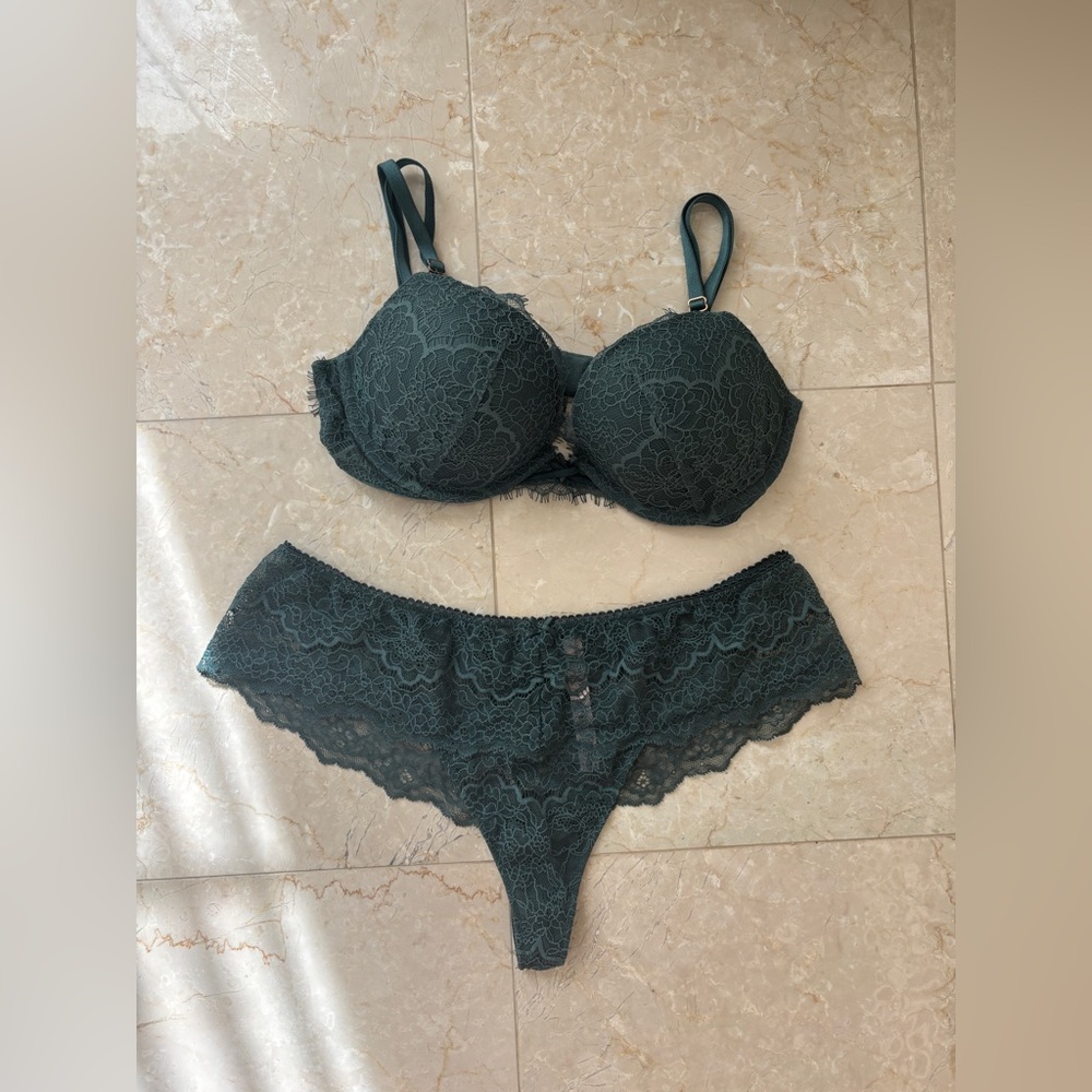 Victoria’s Secret Dream Angles set